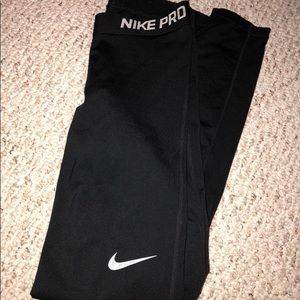 Women’s Nike Pros